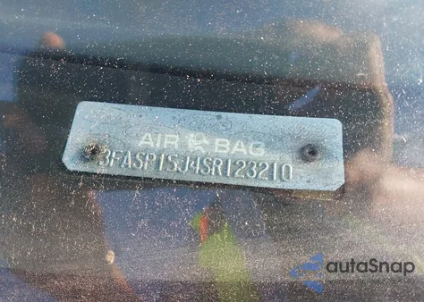 1995 Ford Escort Lx/Sport from USA, damaged, VIN 3FASP15J4SR123210